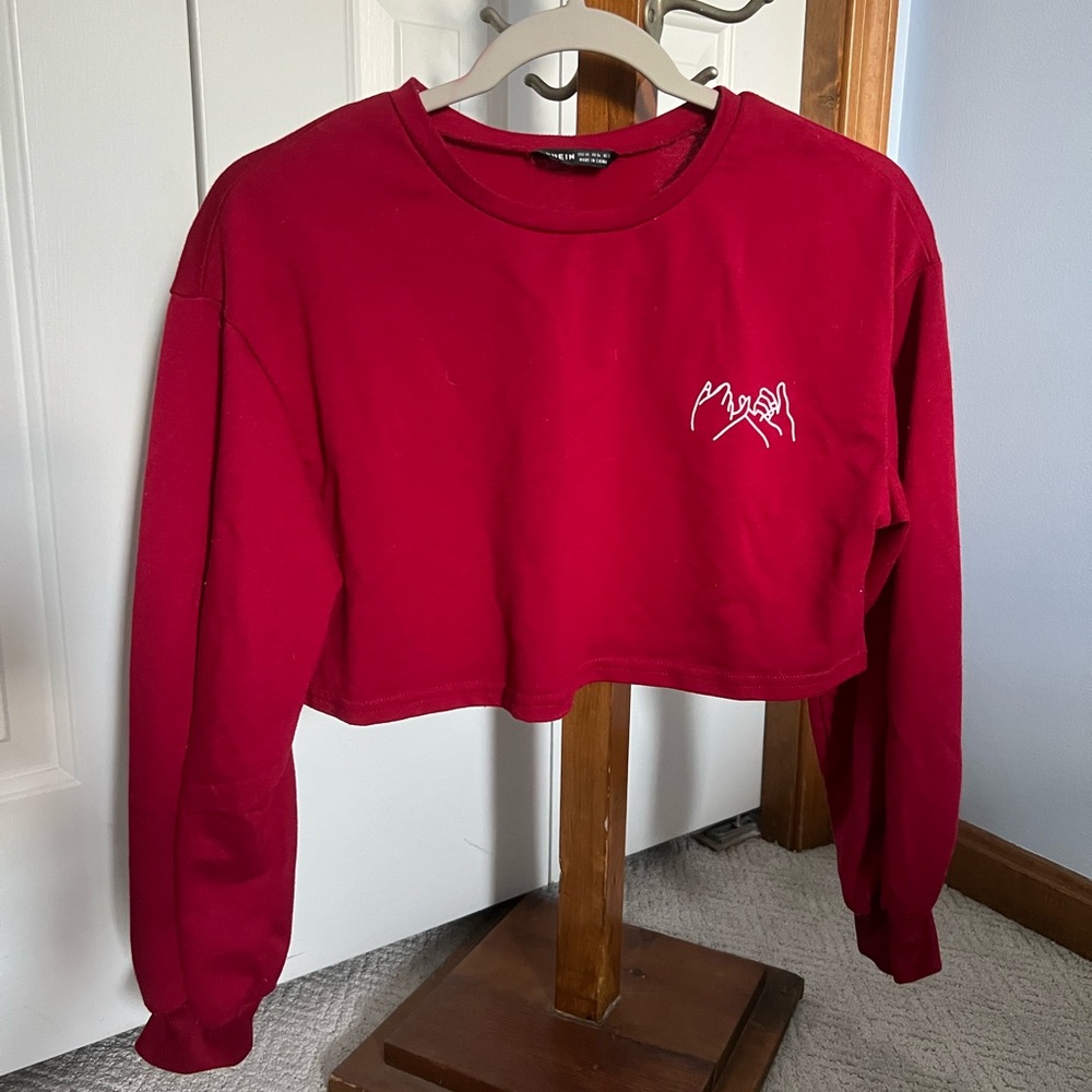 SHEIN Cropped Sweatshirt